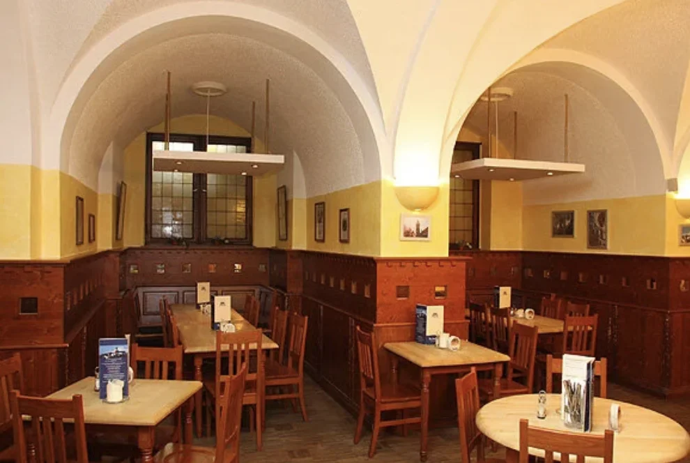 cozy nooks for groups and family